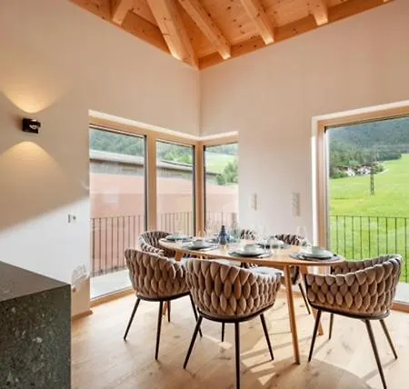 Alpflair Urlaubsdomizil Apartamento *